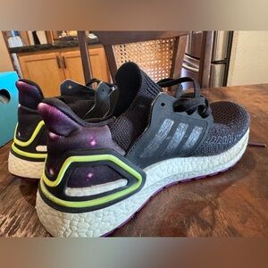 Adidas Ultraboost 20 
RARE color AMAZING CONDITION